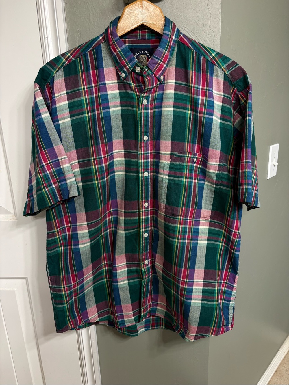 Short-Sleeve Plaid Button-Down Shirt - Green & Pink